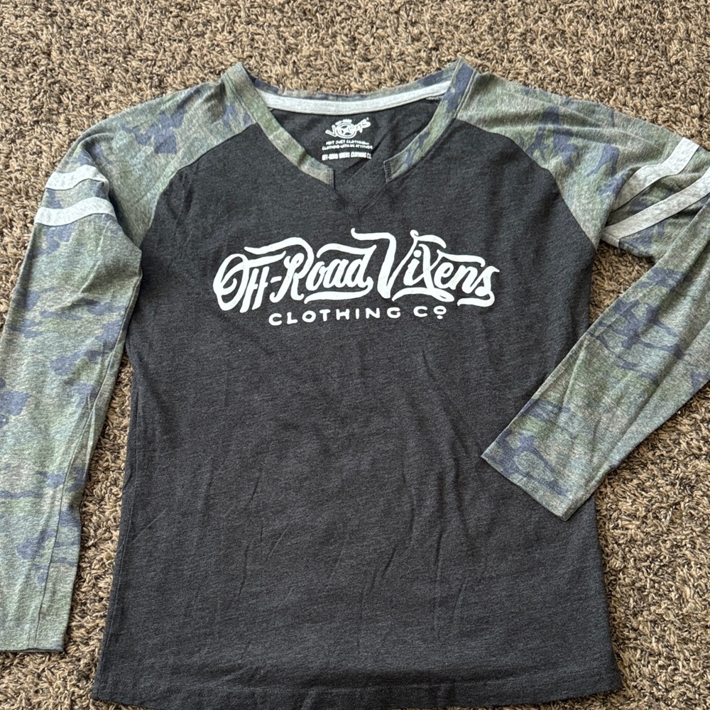 Off-Road Vixens Womens Gray w/ Camo Long Sleeves